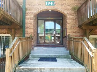 1940 Tall Oaks Dr #1, Aurora, IL 60505