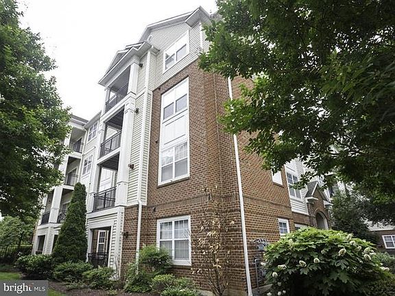 2nd image of 12929 Centre Park Cir APT 419