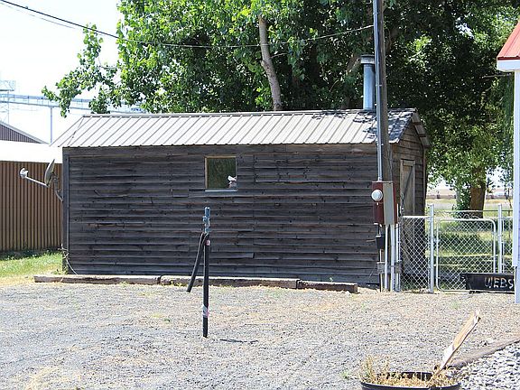 outbuilding and rv hook up