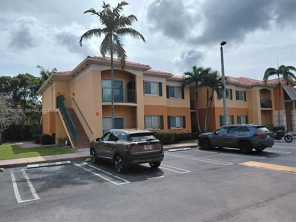 7210 NW 114th Ave #106