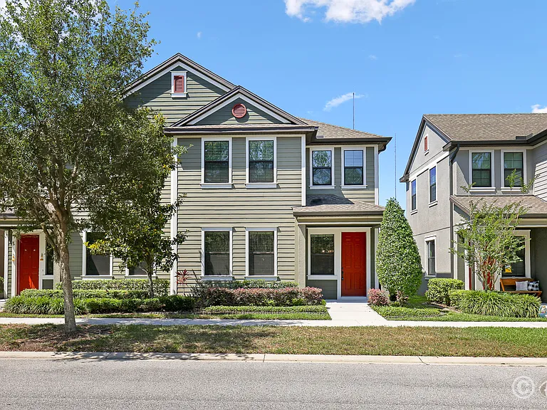 5605 Kingsley Corner Way — Photo 1