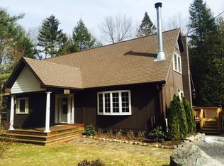 394 Valentine Pond Rd, Pottersville, NY 12860