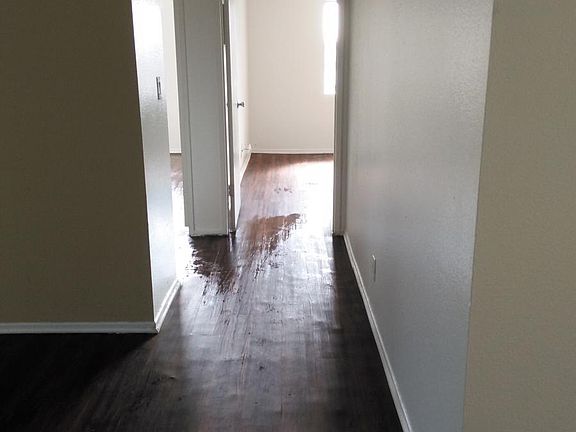 3rd image of 4206 Avalon Blvd