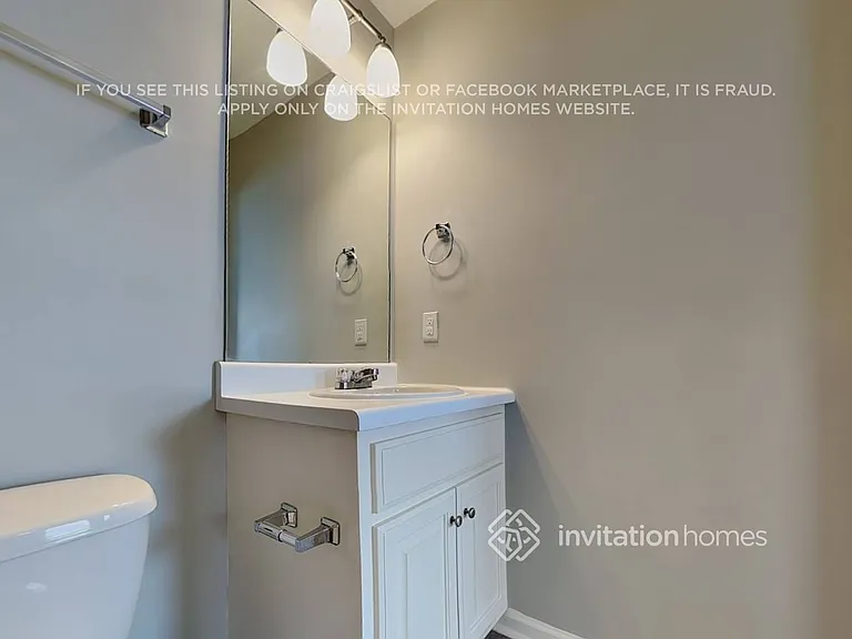 101 Blackthorne Ct — Photo 12