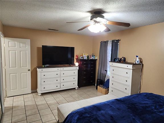 4th image of 1528 Hunters Point Rd