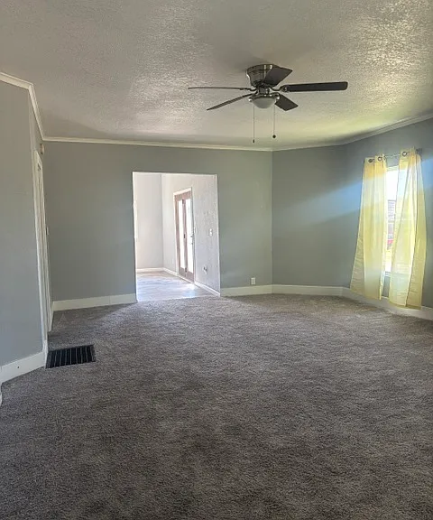 623 Melrose Ct — Photo 5