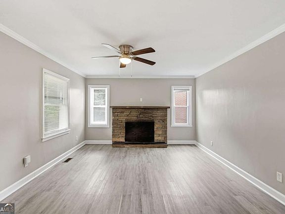 3rd image of 1036 Glendale Dr