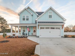 120 Emerald View Dr, Cedar Point, NC 28584
