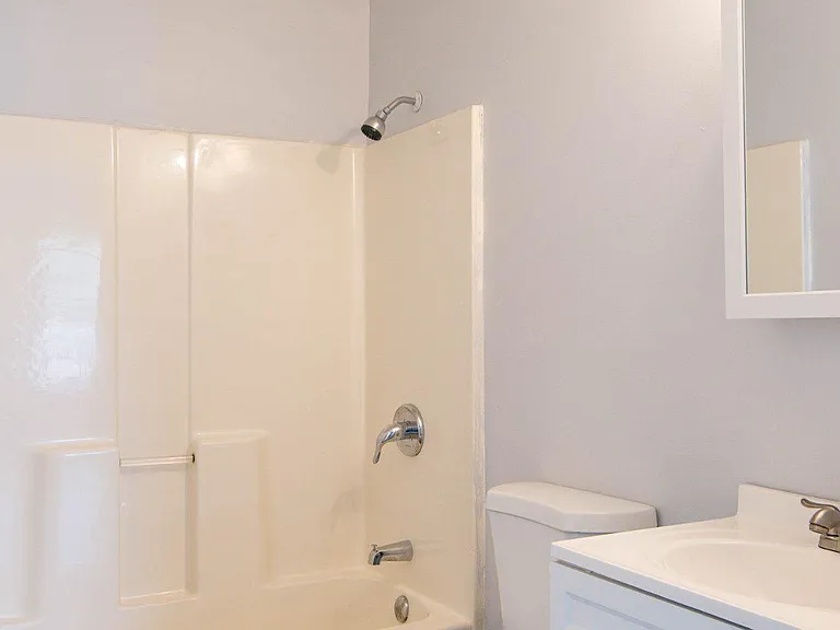 3908 Love Ave — Photo 10