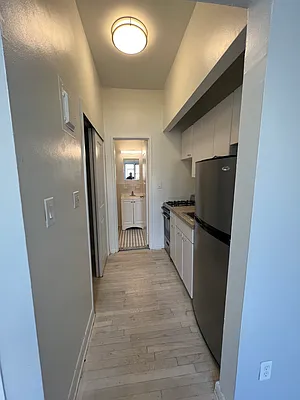 Rented by Cooper & Cooper Real Estate | media 9