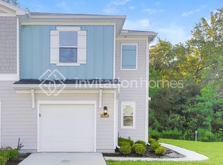 377 Cherry Ridge Dr, Orange Park, FL 32065