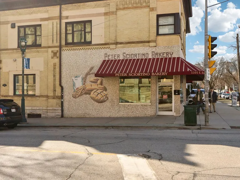 1821A N Pulaski St — Photo 23