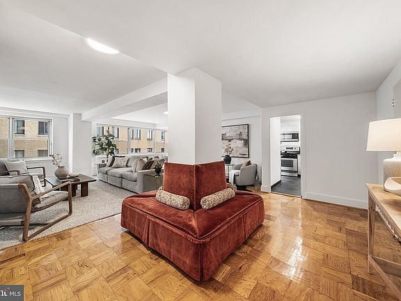 3rd image of 220 W Rittenhouse Sq APT 16C