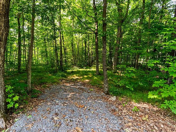 4th image of 143 Marble Point Rd