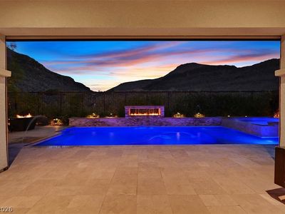 5881 Heaven View Dr, Las Vegas, NV, 89135