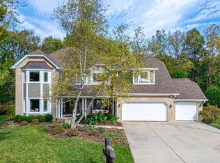 42W046 Retreat Ct, St Charles, IL 60175