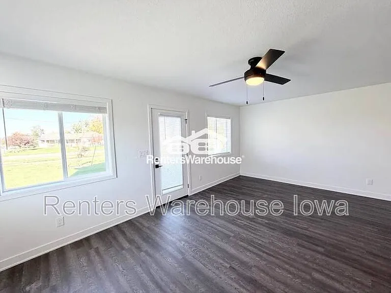 2103 Willis Ave — Photo 7
