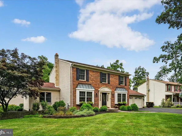 111 Canterbury Ln, Lansdale, PA 19446