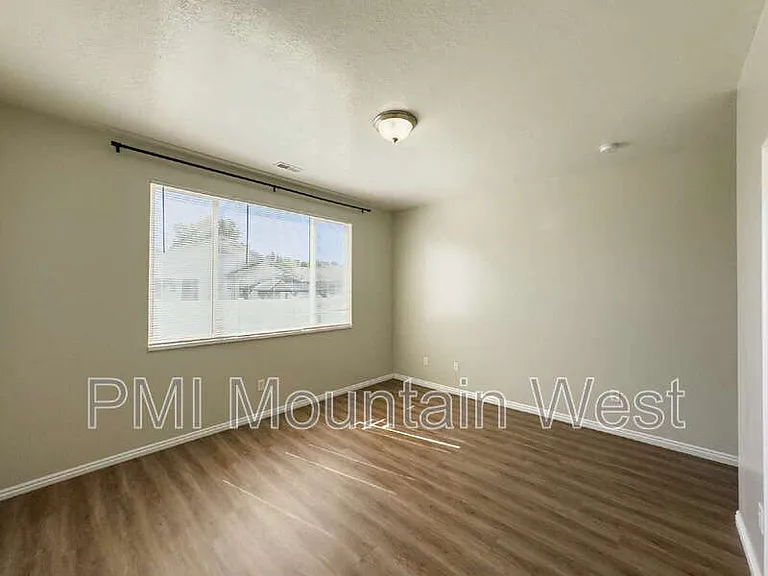 243 N Caleb Dr — Photo 21