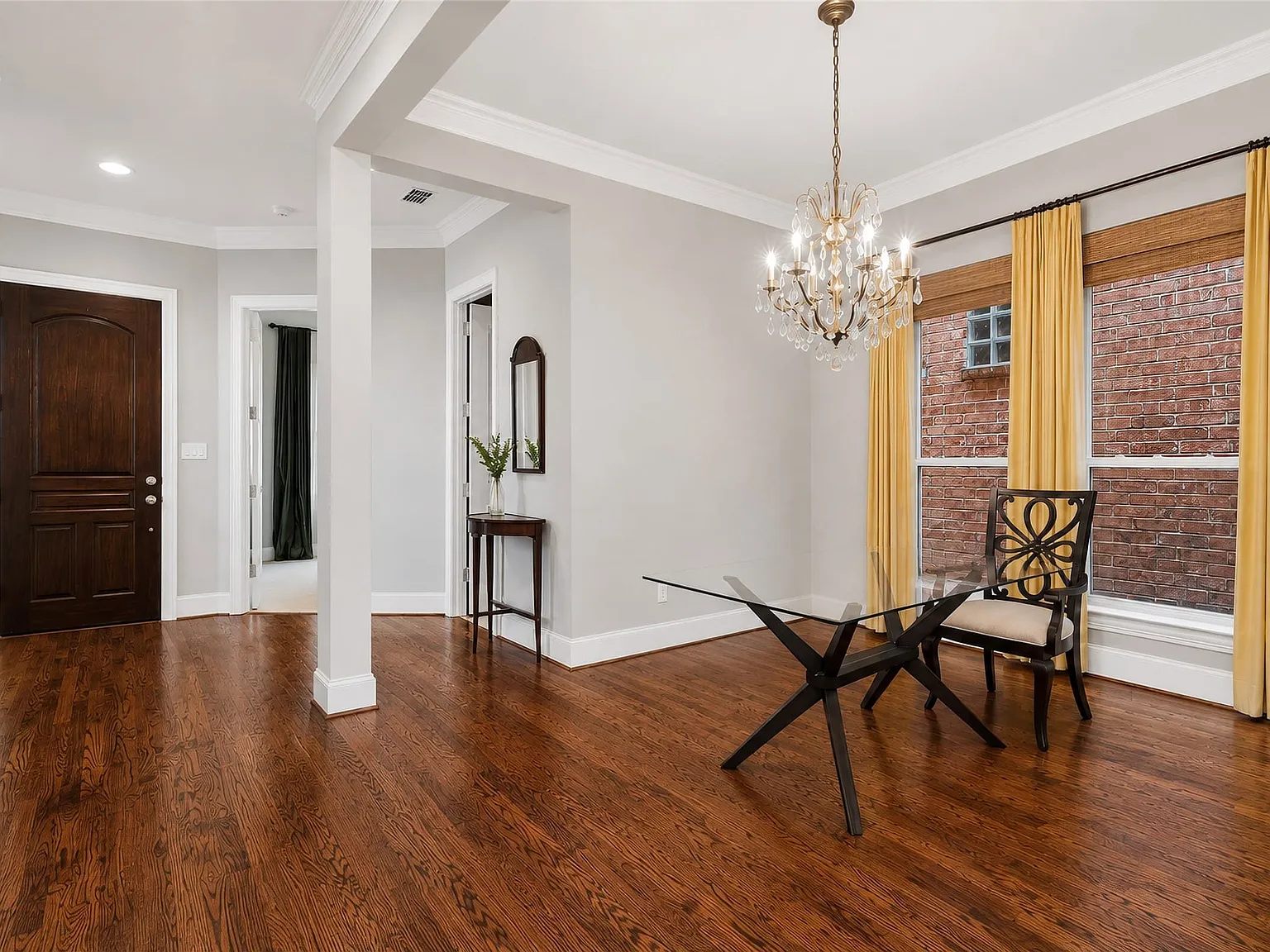 2 bed, 2.0 bath, 2354 sqft, $4,250 — Photo 2