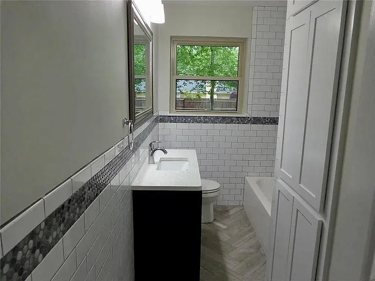 727 Nottingham Dr — Photo 11