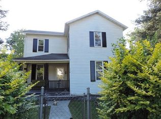 150 Triple Court Dr, Honaker, VA 24260