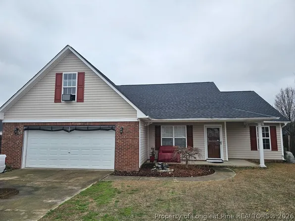 118 Garfield Dr, Raeford, NC 28376