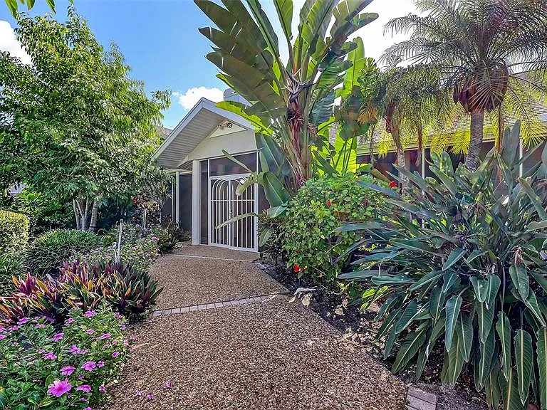 4935 Riverwood Ave — Photo 8