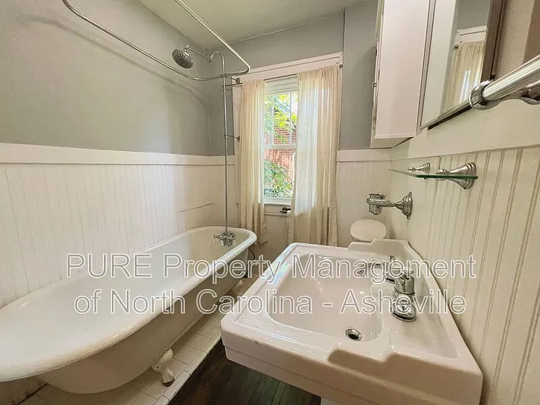 109 Forest Hill Dr — Photo 16