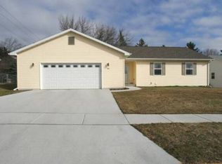 710 Hemphill Ave, Edgerton, WI