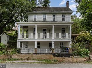 15 Charles St, Felton, PA 17322