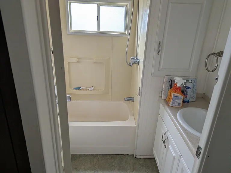 205 Mantua Dr — Photo 7