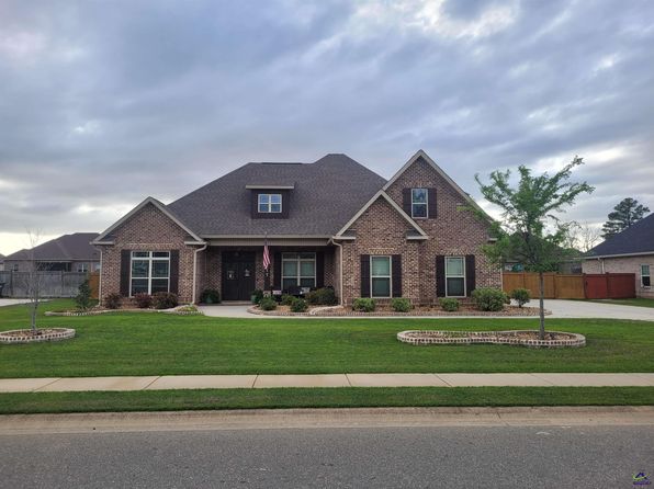 217 Woodlands Blvd, Kathleen, GA 31047