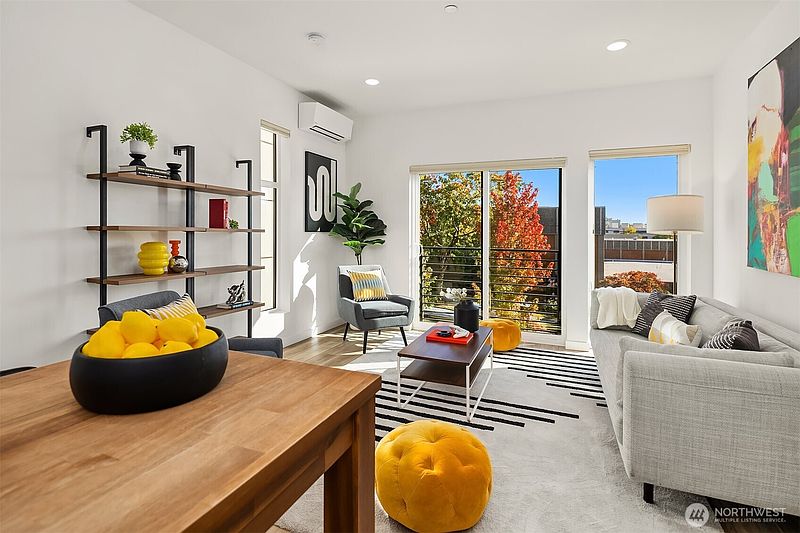 3rd image of 1414 E Cherry Street #F