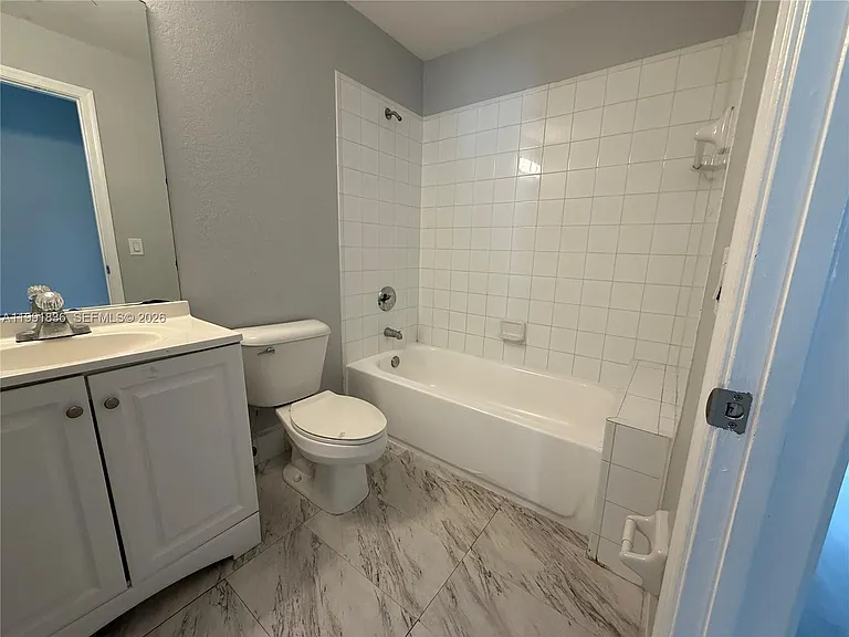 1586 SE 27th Ct #178 — Photo 11