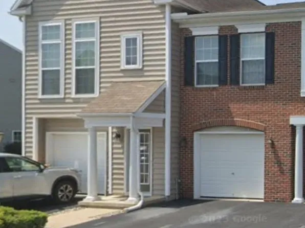 705 Stag Ct, Hummelstown, PA 17036