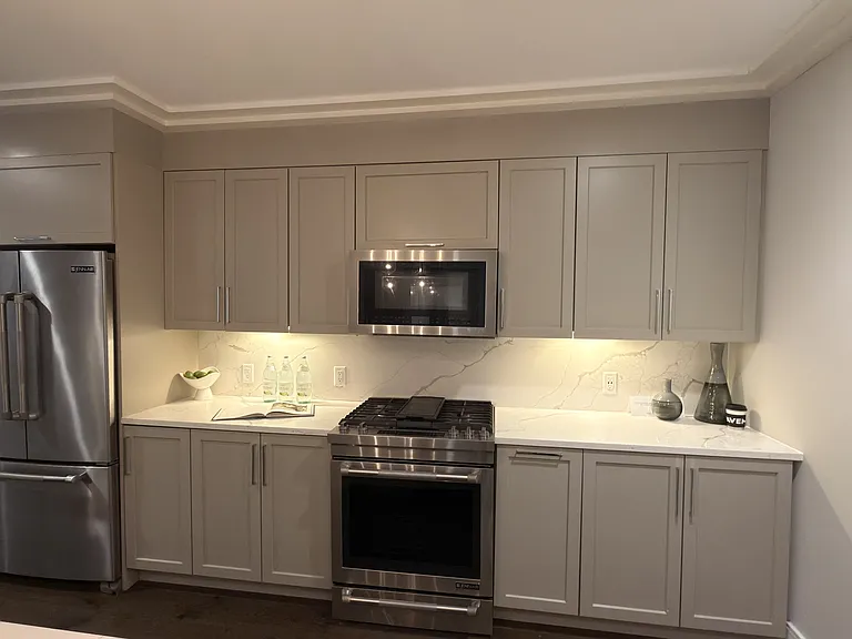 214 Market St #301 — Photo 3