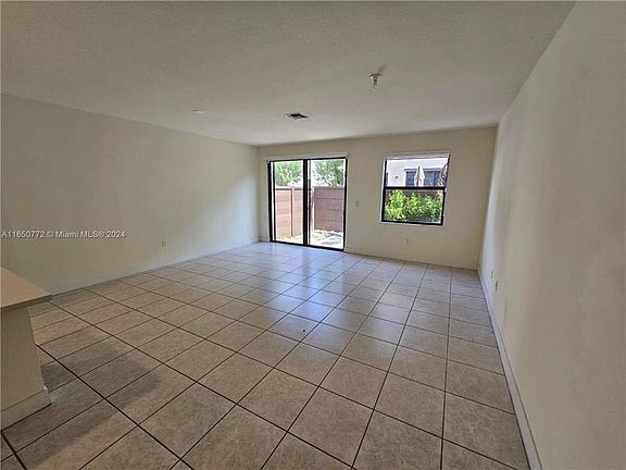 4th image of 18819 NW 91st Ct