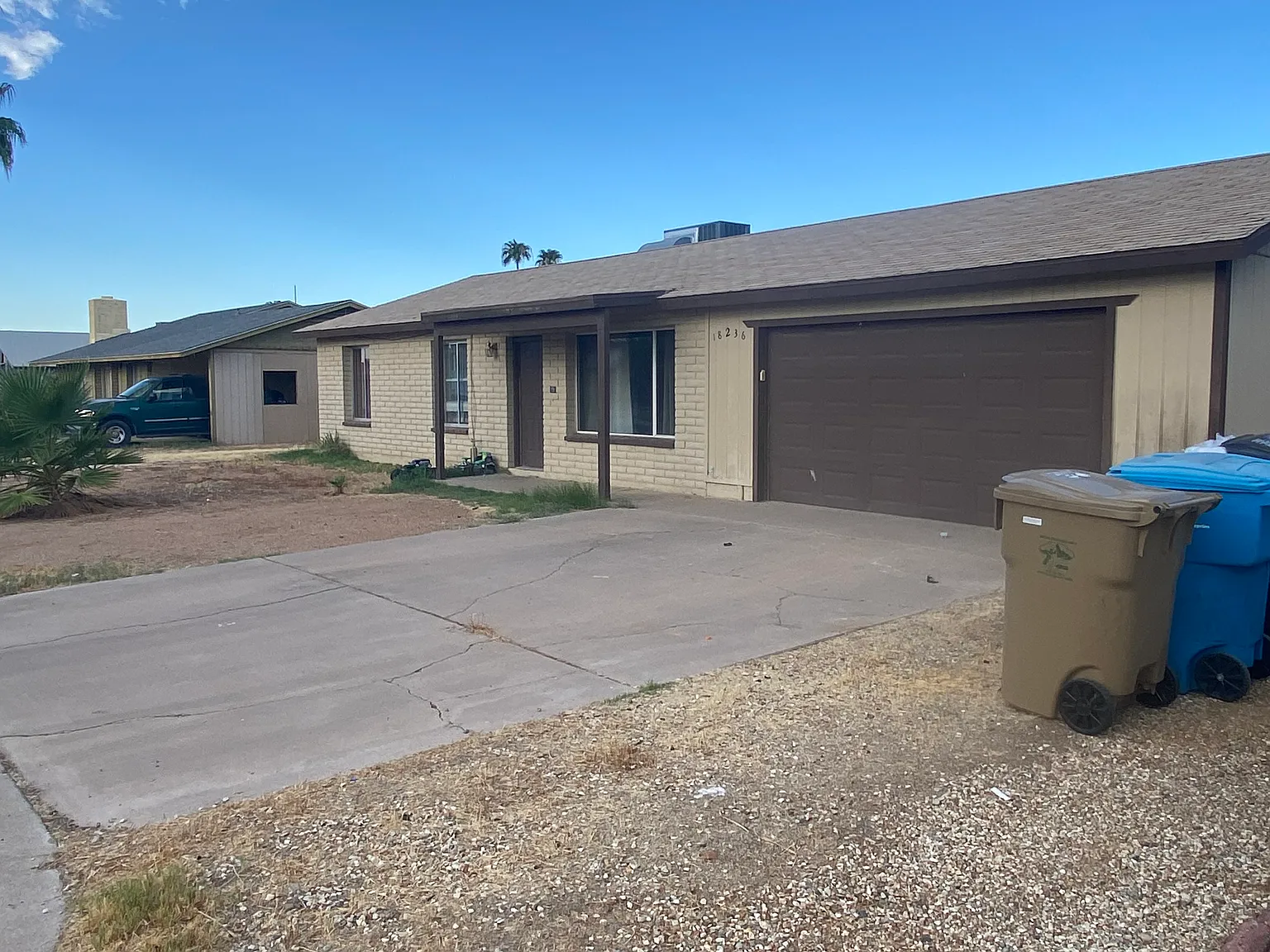 3 bed, 1344 sqft, $2,200 — Photo 2