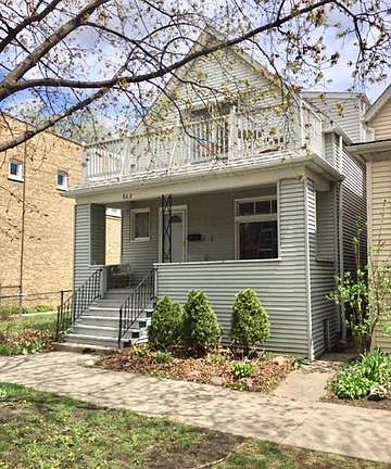 2nd image of 828 Elgin Ave