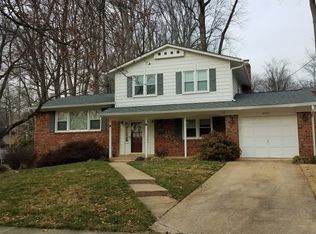 4905 Russett Rd, Rockville, MD 20853