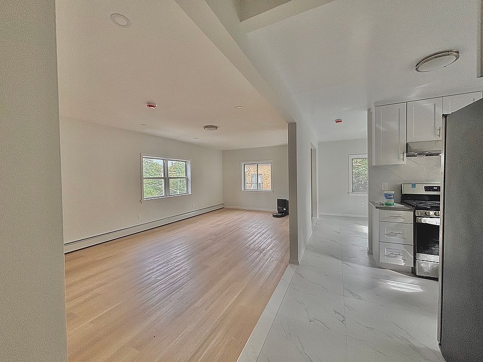 1st image of 6060 86th St Floor 3