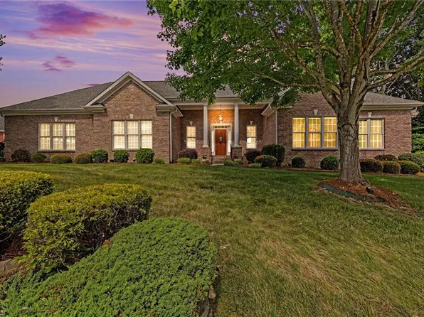 121 N Wildcat Run Ct, Advance, NC 27006