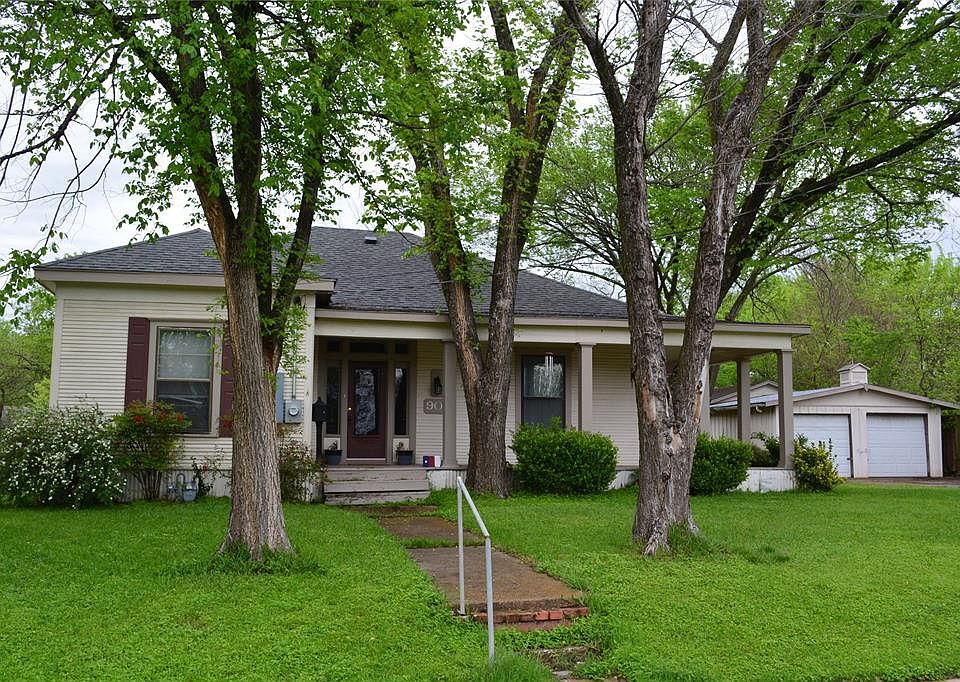 1st image of 902 N Gaines St