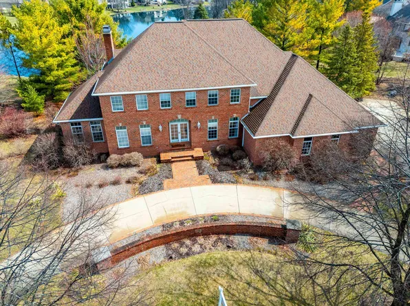 2532 Huntington Way, Suamico, WI 54173