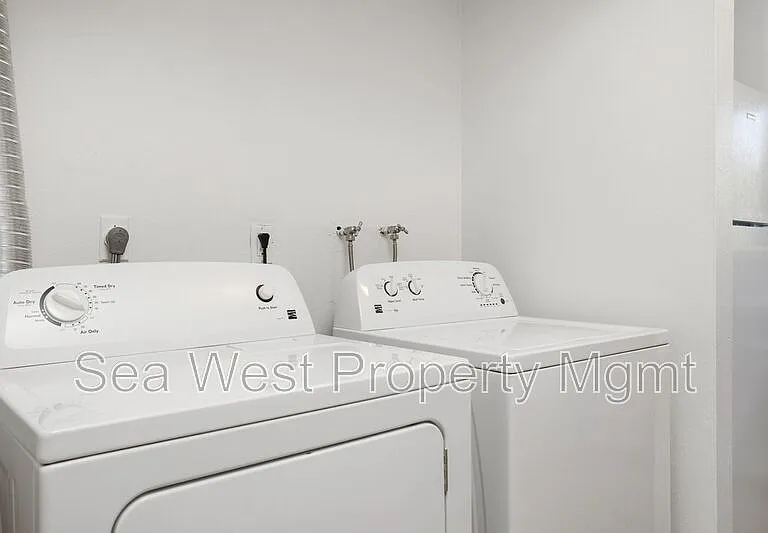 820 Encinitas Blvd #202 — Photo 13