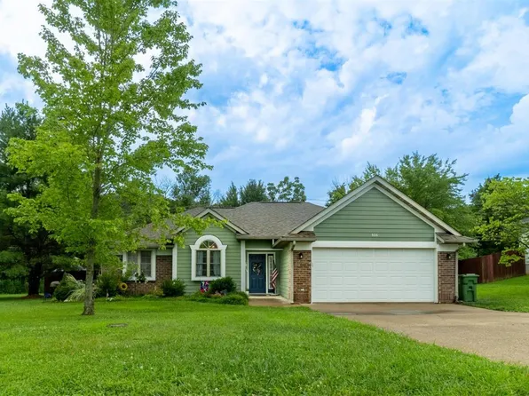 806 Winchester Dr, Rolla, MO 65401