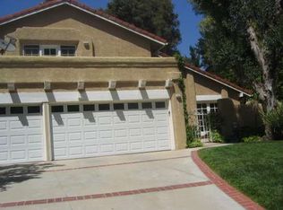 19547 Rosita St, Tarzana, CA 91356