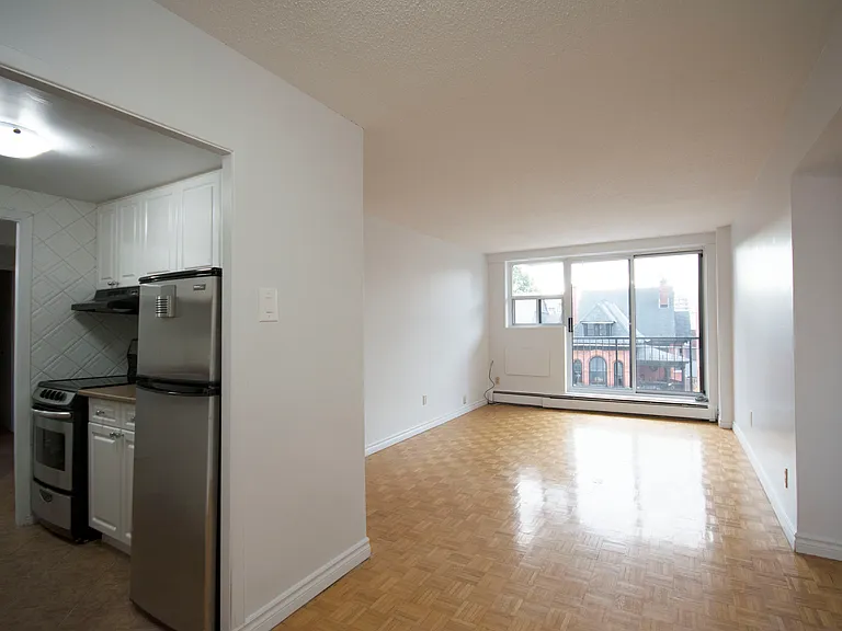 335 Maclaren St — Photo 31
