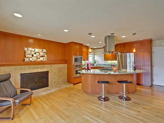 5th image of 1037 Pinenut Ct